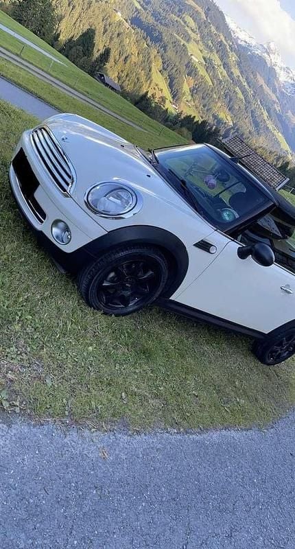 Beige Gebraucht 2010 Mini One Cabriolet Pepper Cabrio | € 9.450 - Bild 1/4