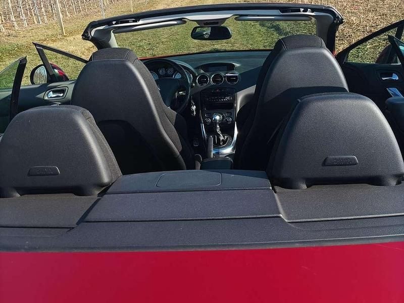 Gebraucht Peugeot 308 CC Active 120 PS (88 kW) 2010 Rot Cabrio