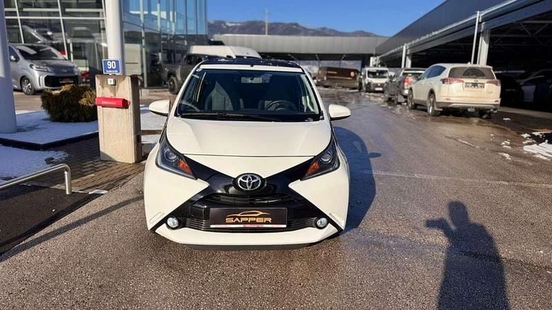 Gebraucht Toyota Aygo X-wave 69 PS (50 kW) 2014 Weiß Kleinwagen
