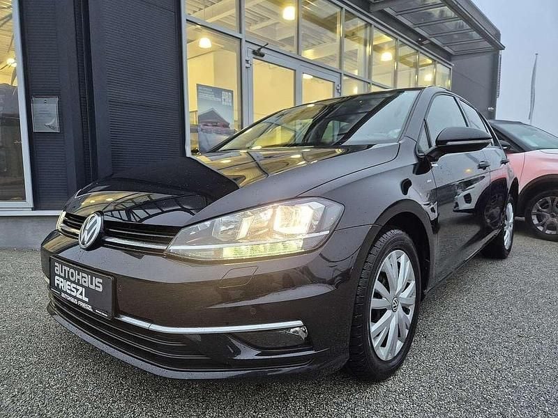 Schwarz Gebraucht 2018 VW Golf VII Limousine | € 11.990 (Fairer Preis) - Bild 1/4