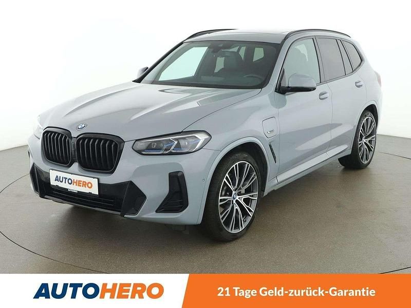 Grau Gebraucht 2022 BMW X3 M Sport SUV | € 43.690 - Bild 1/3
