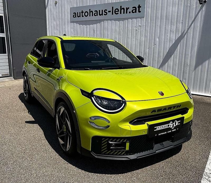 Gebraucht Abarth 600e Scorpionissima 206 kW (281 PS) 2025 Grün SUV