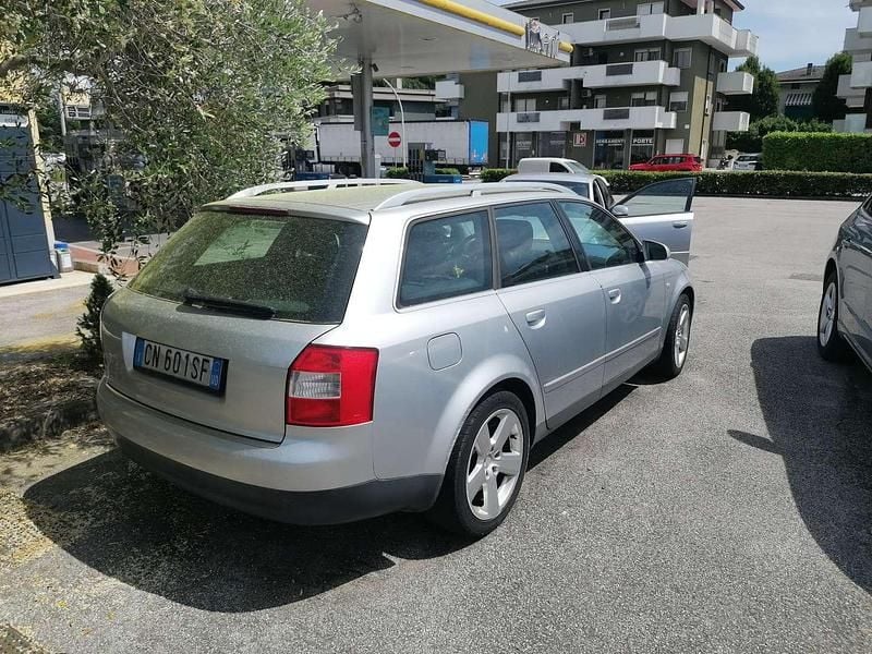 Gebraucht Audi A4 131 PS (96 kW) 2004 Silber Kombi