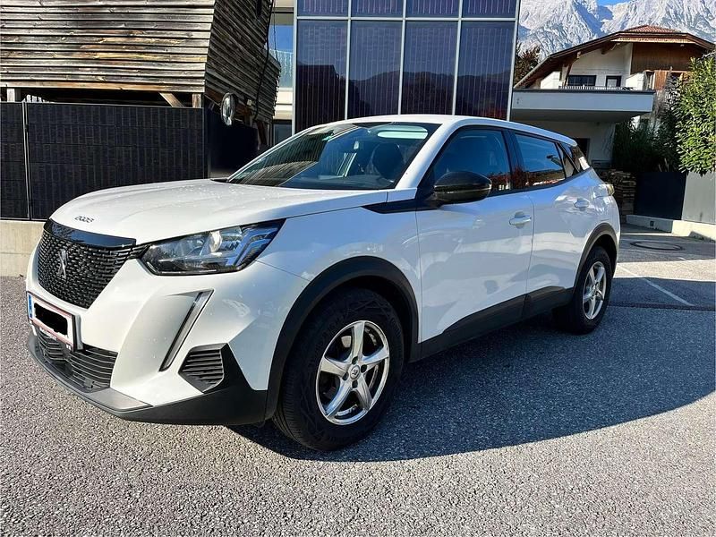 Gebraucht Peugeot 2008 S 131 PS (96 kW) 2022 Weiß SUV