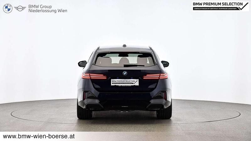 Gebraucht BMW 530e Efficient Dynamics 299 PS (219 kW) 2024 Blau Kombi