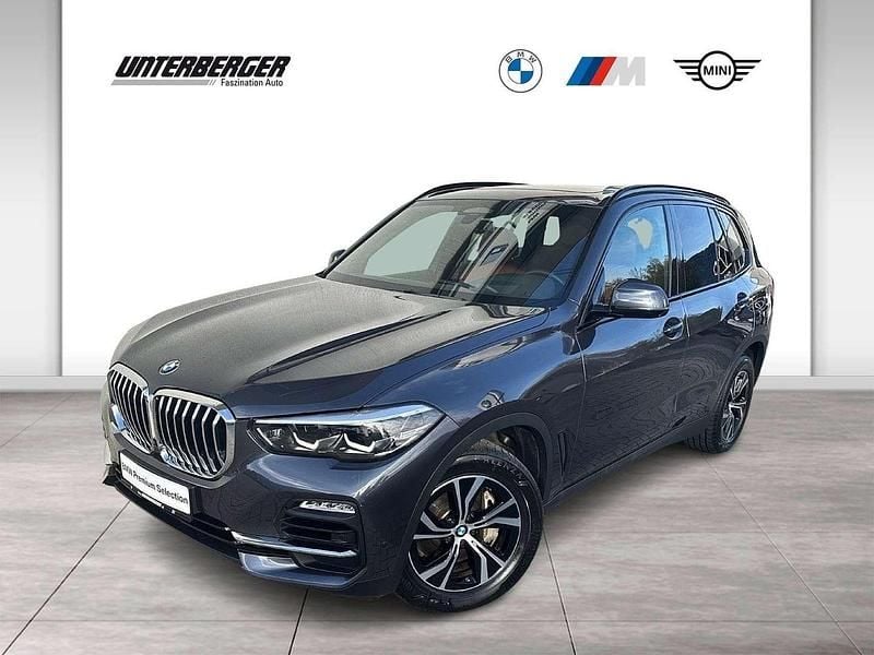 Grau Gebraucht 2021 BMW X5 Comfort Edition SUV | € 68.490 (Superpreis) - Bild 1/4