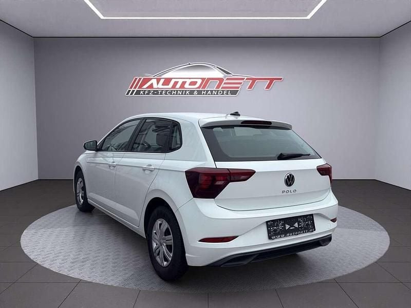Gebraucht VW Polo Basis 80 PS (58 kW) 2023 Weiß Limousine