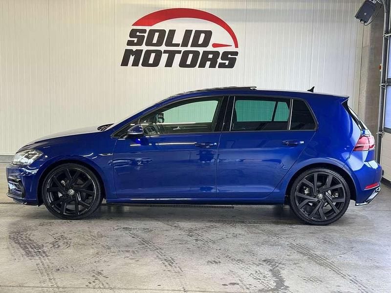 Gebraucht VW Golf VII Highline 150 PS (110 kW) 2018 Blau Kleinwagen