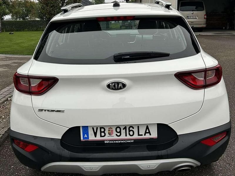 Gebraucht Kia Stonic 83 PS (61 kW) 2018 Weiß SUV