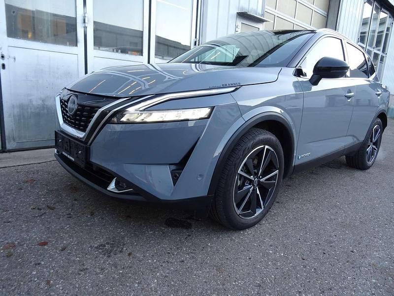 Gebraucht Nissan Qashqai Tekna 190 PS (139 kW) 2022 Grau SUV