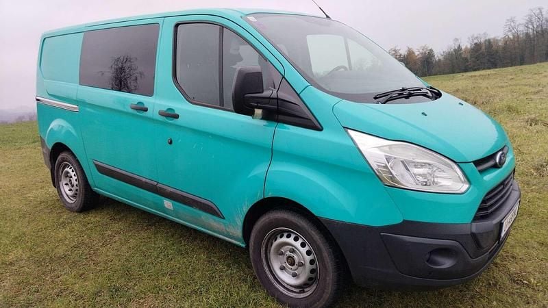 Gebraucht 2017 Ford Transit Custom Ambiente Van / Kleinbus | € 15.500 (Teuer) - Bild 1/4