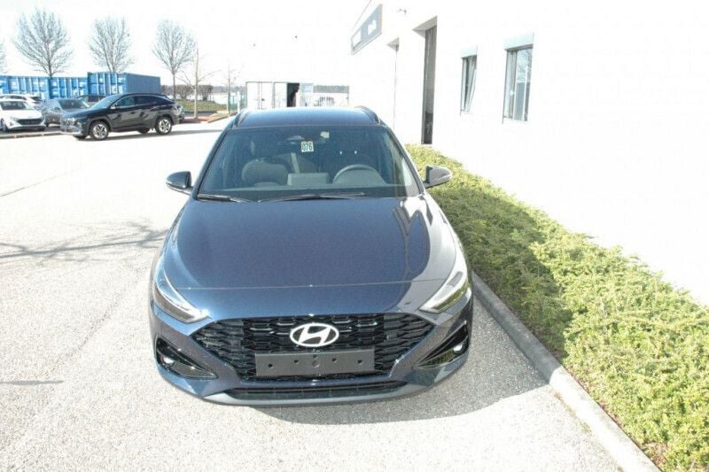 Sailing blue Gebraucht 2023 Hyundai i30 GO! Kombi | € 26.565 (Fairer Preis) - Bild 1/4