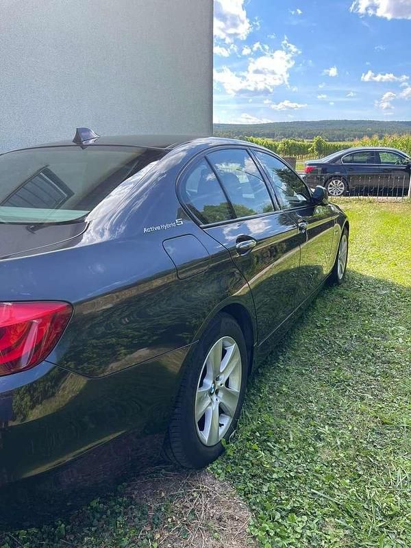 Gebraucht BMW ActiveHybrid 5 337 PS (247 kW) 2012 Grau Limousine