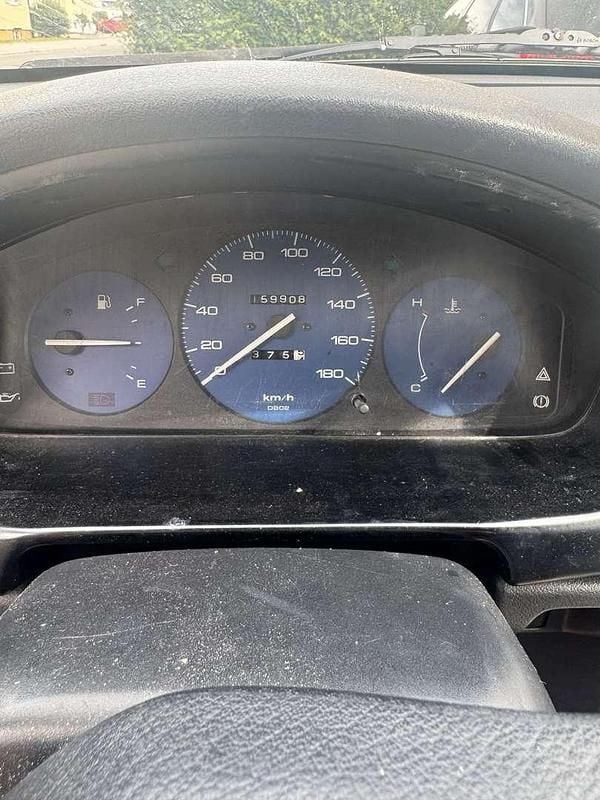 Gebraucht 1991 Mazda 5 Van / Kleinbus | € 600 - Bild 1/4