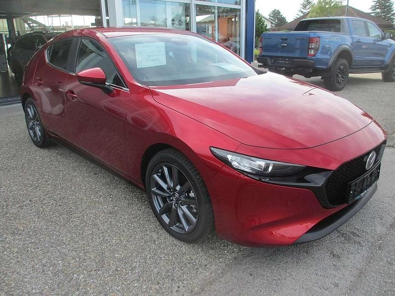Gebraucht Mazda 3 Exclusive-Line 140 PS (102 kW) 2025 Rot Limousine