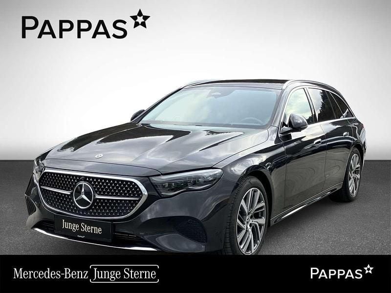 Grau Gebraucht 2024 Mercedes E220 Kombi | € 62.950 (Fairer Preis) - Bild 1/3