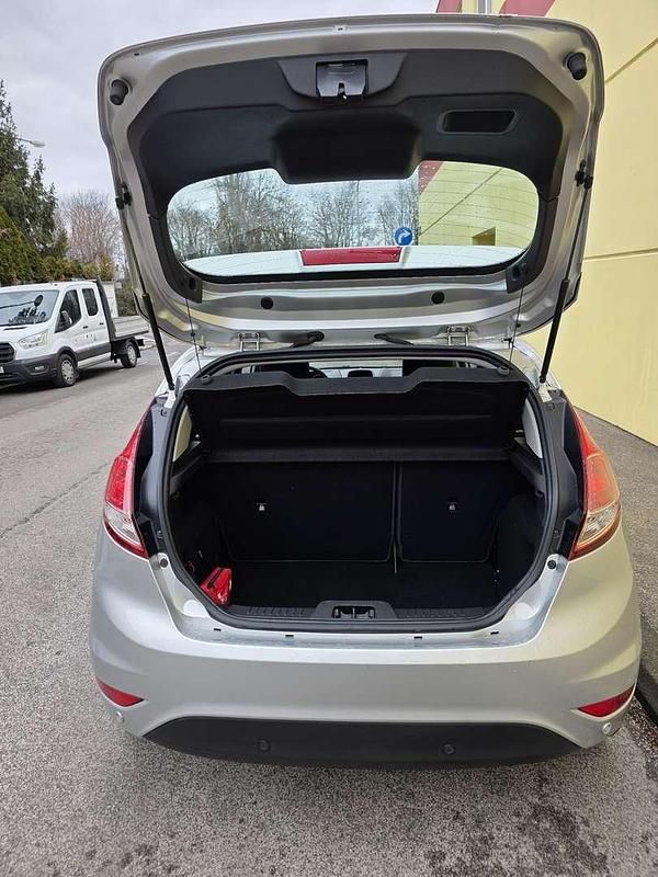 Gebraucht Ford Fiesta Trend 60 PS (44 kW) 2014 Kleinwagen