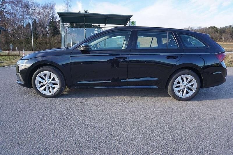Gebraucht Skoda Octavia Ambition 116 PS (85 kW) 2023 Schwarz Kombi