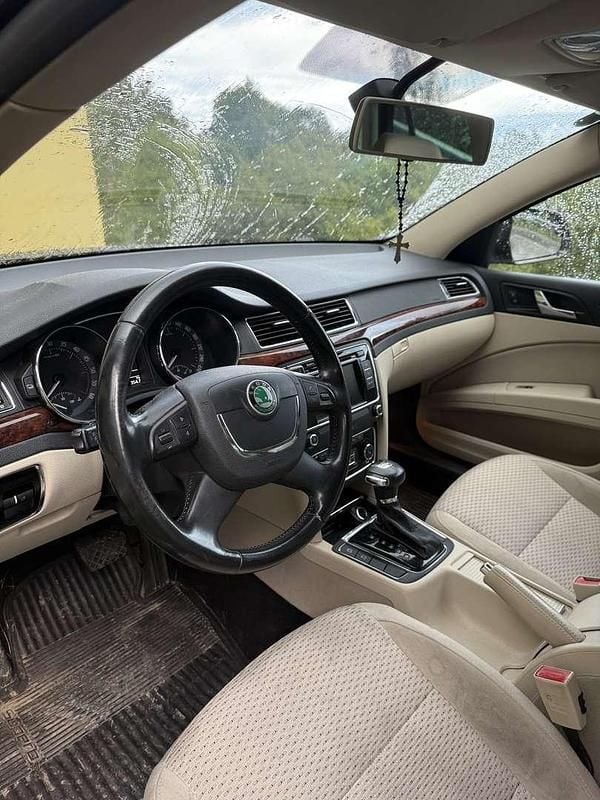 Gebraucht 2012 Skoda Superb Ambition Kombi | € 8.000 (Fairer Preis) - Bild 1/4