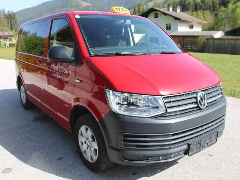 Gebraucht VW T6 102 PS (75 kW) 2018 Rot Van