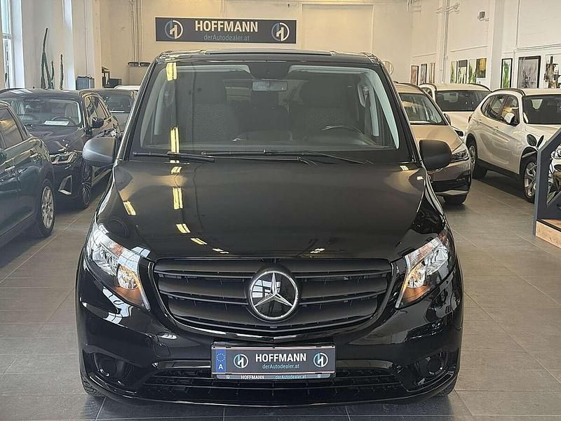 Gebraucht Mercedes Vito 85 kW (116 PS) 2021 Schwarz Van