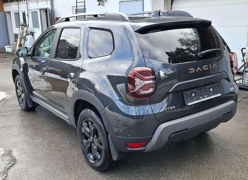 Gebraucht Dacia Duster 116 PS (85 kW) 2024 Grau SUV