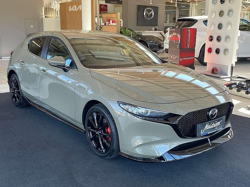 Neu Mazda 3 Homura-Line 140 PS (102 kW) 2025 Braun Limousine
