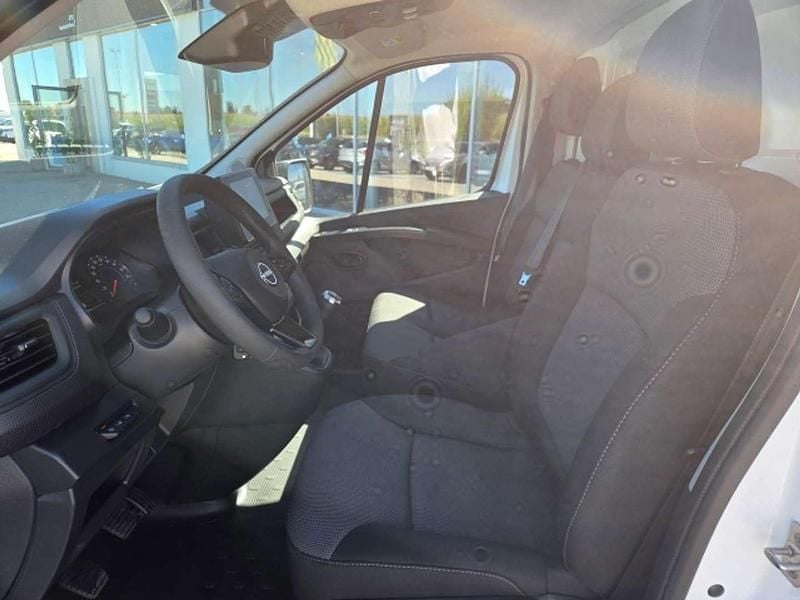 Neu Nissan Primastar Acenta 109 PS (80 kW) 2025 Weiß Van / Kleinbus