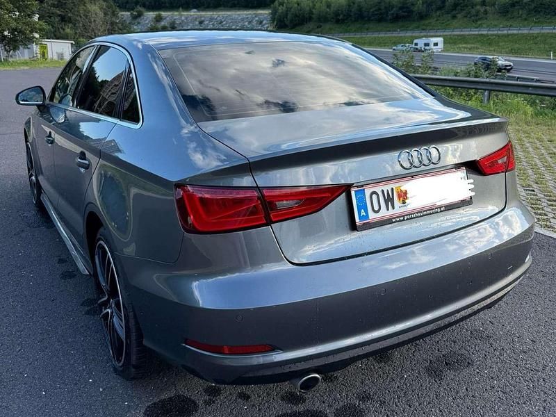 Gebraucht Audi A3 105 PS (77 kW) 2014 Grau Limousine