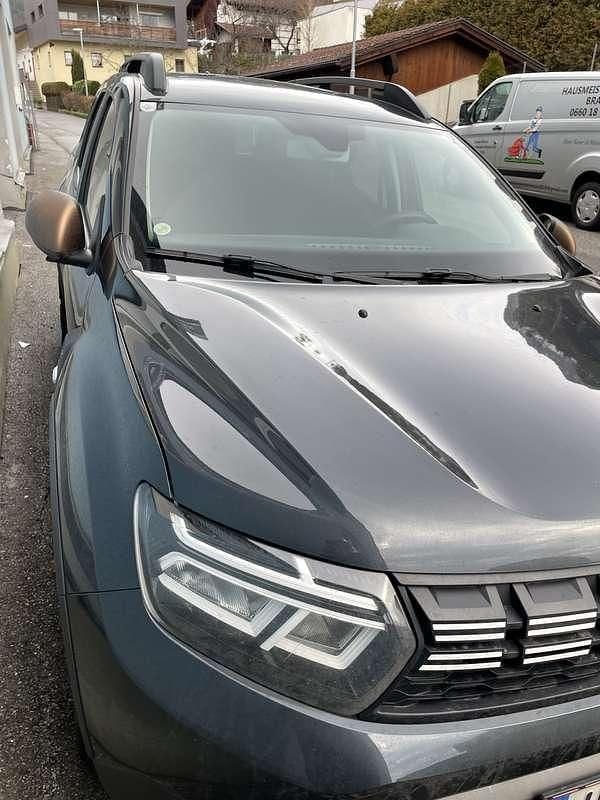 Gebraucht 2024 Dacia Duster Extreme SUV | € 26.000 - Bild 1/4
