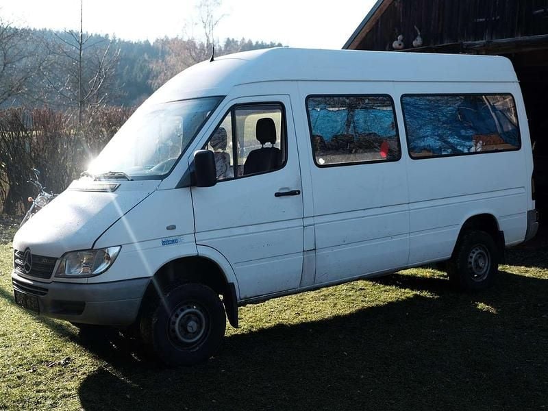 Weiß Gebraucht 2004 Mercedes Sprinter Van | € 9.500 (Guter Preis) - Bild 1/4