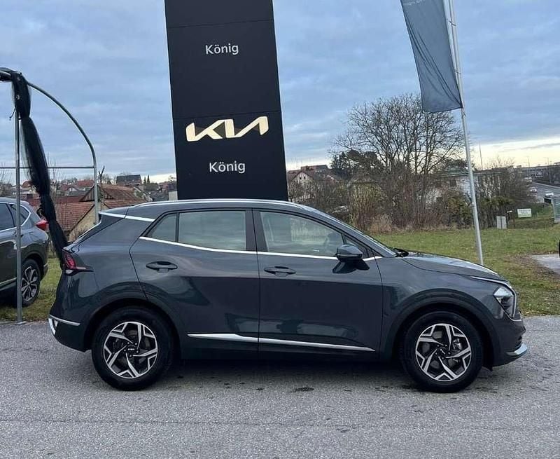 Grau Gebraucht 2025 Kia Sportage Silver SUV | € 31.900 (Teuer) - Bild 1/4