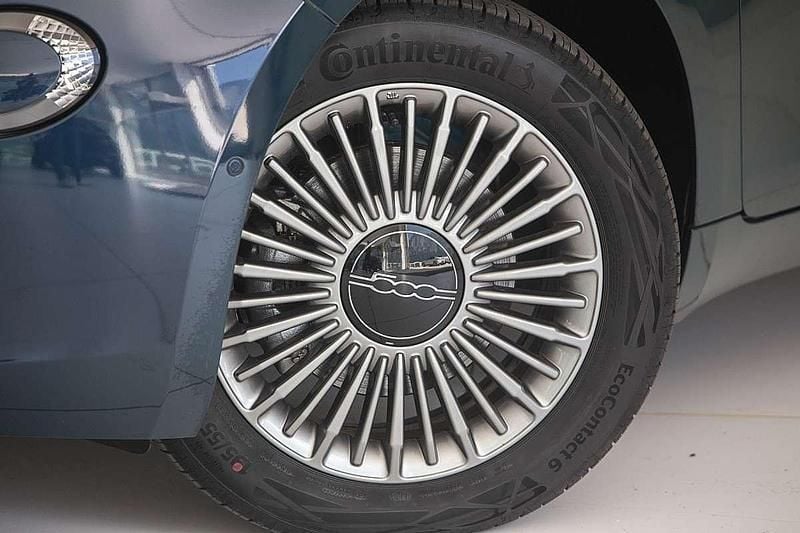 Gebraucht Fiat 500e 86 kW (118 PS) 2023 Grün Kleinwagen