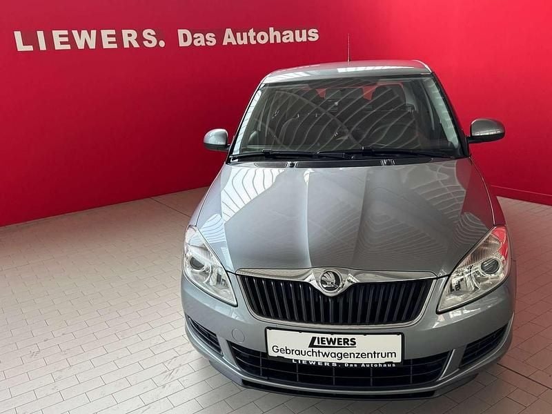 Gebraucht Skoda Fabia Ambition 75 PS (55 kW) 2013 Silber  metallic Limousine