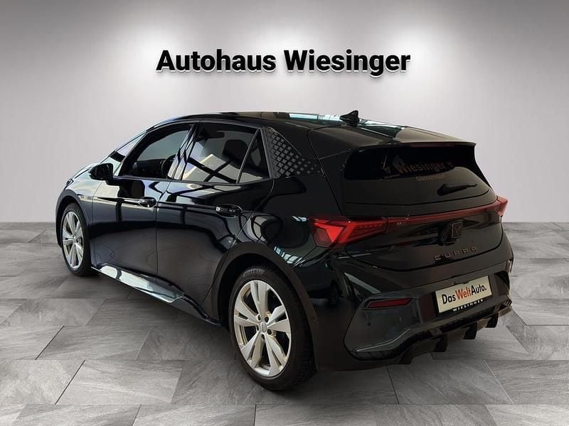 Neu Cupra Born e-Boost 169 kW (231 PS) 2026 Schwarz  metallic Kleinwagen