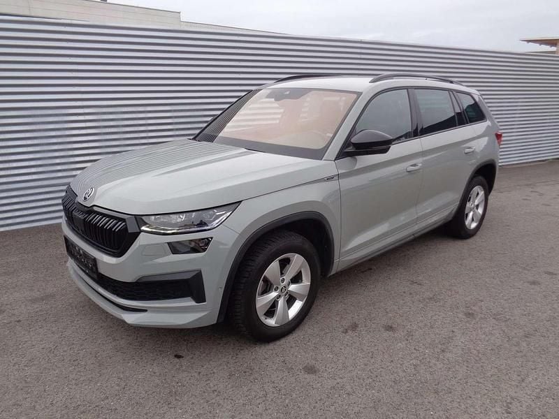 Gebraucht Skoda Kodiaq SportLine 150 PS (110 kW) 2022 Grau SUV