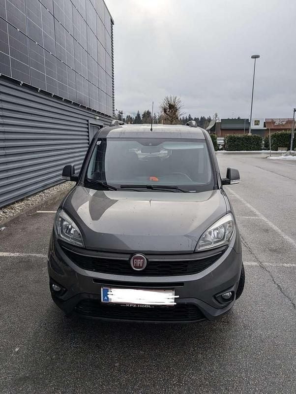 Gebraucht Fiat Doblò 120 PS (88 kW) 2015 Grau Van / Kleinbus