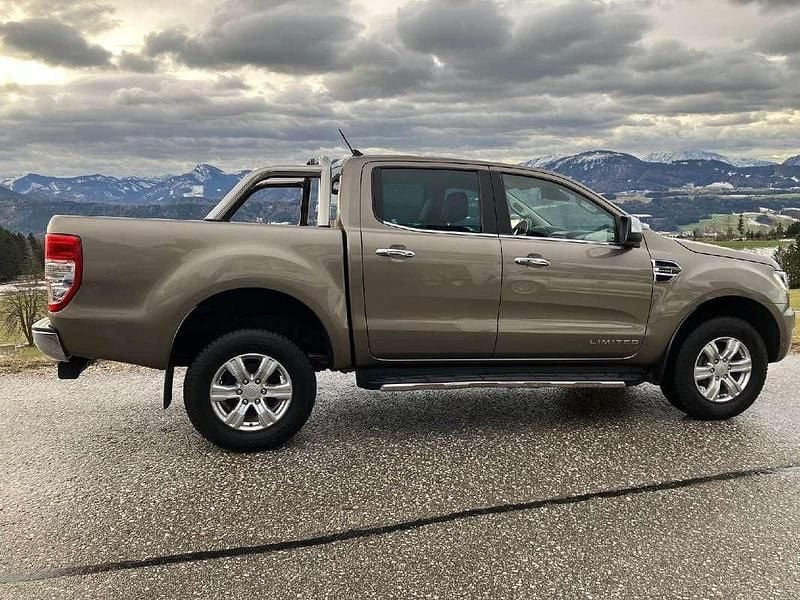 Gebraucht Ford Ranger Limited 212 PS (155 kW) 2021 Grau Abholung