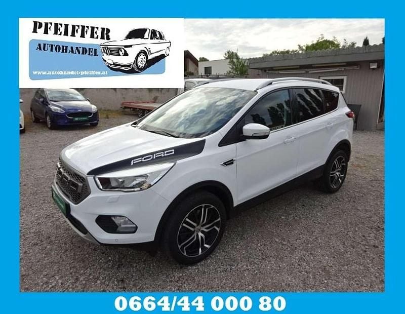 Gebraucht Ford Kuga Trend 120 PS (88 kW) 2017 Weiß SUV
