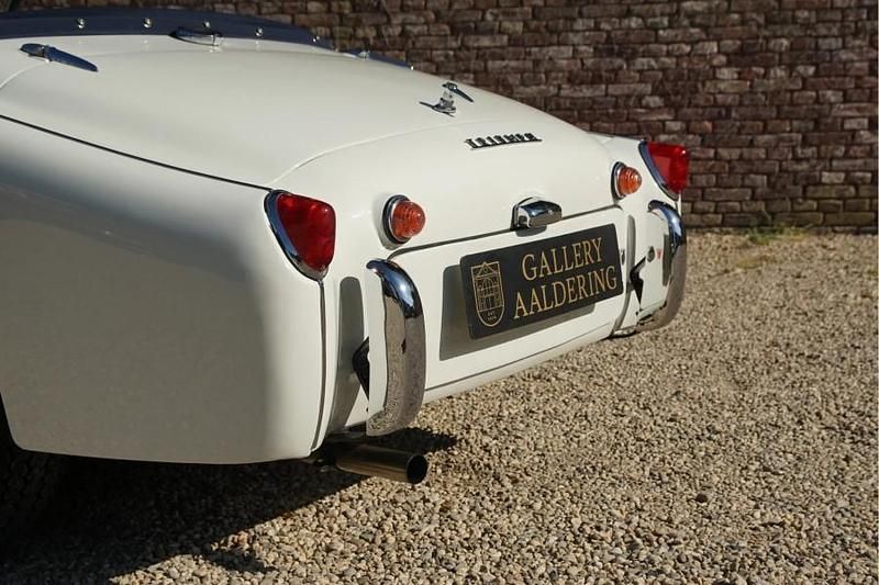 Gebraucht Triumph TR3 95 PS (69 kW) 1957 Weiß Cabrio