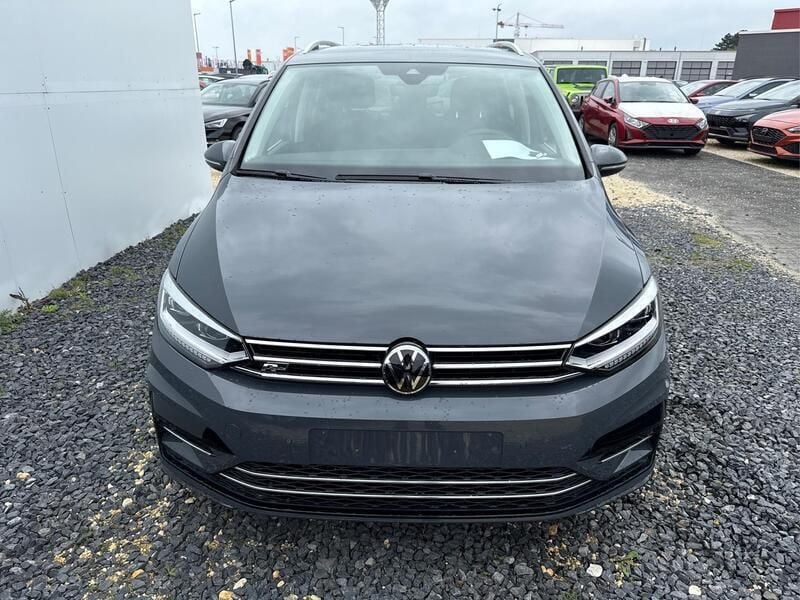 Neu VW Touran R-line 150 PS (110 kW) 2025 Grau Van / Kleinbus