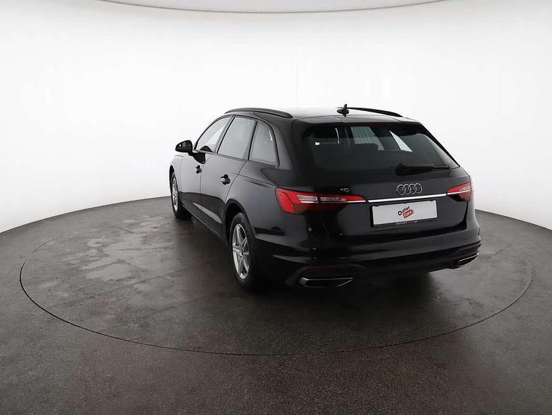 Gebraucht Audi A4 163 PS (119 kW) 2023 Schwarz  normal Kombi