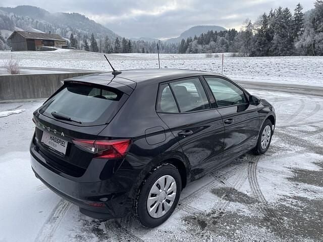 Neu Skoda Fabia 80 PS (58 kW) 2025 Schwarz Limousine