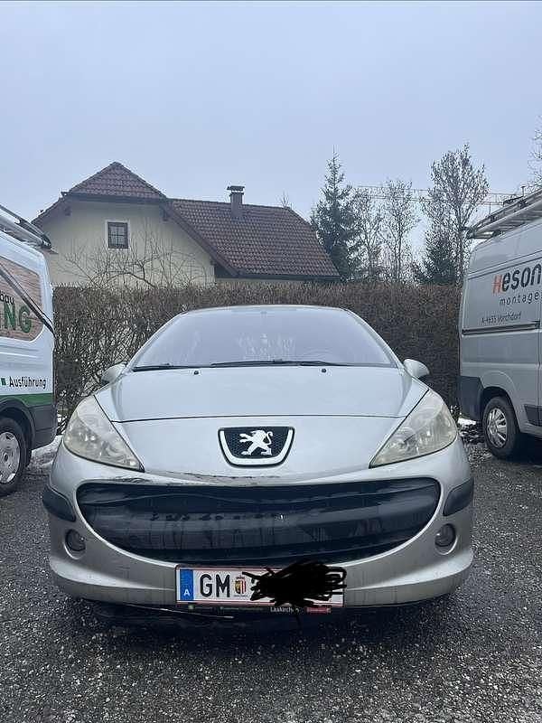 Gebraucht Peugeot 207 Premium 73 PS (53 kW) 2006 Limousine