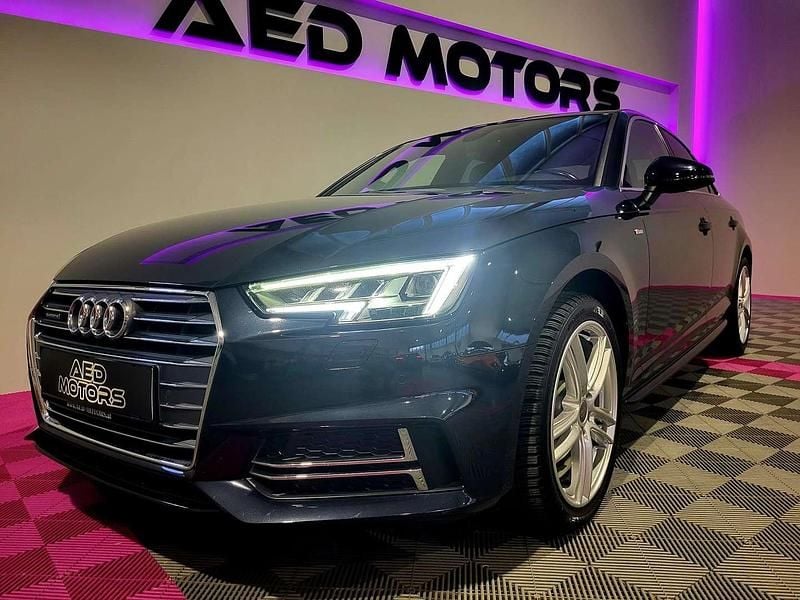 Blau Gebraucht 2017 Audi A4 S-Line Limousine | € 21.999 (Fairer Preis) - Bild 1/4