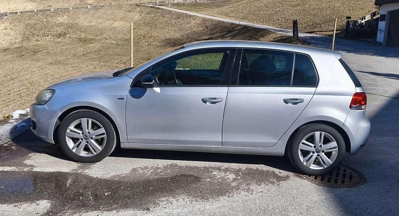 Gebraucht VW Golf VII Match 105 PS (77 kW) 2012 Limousine