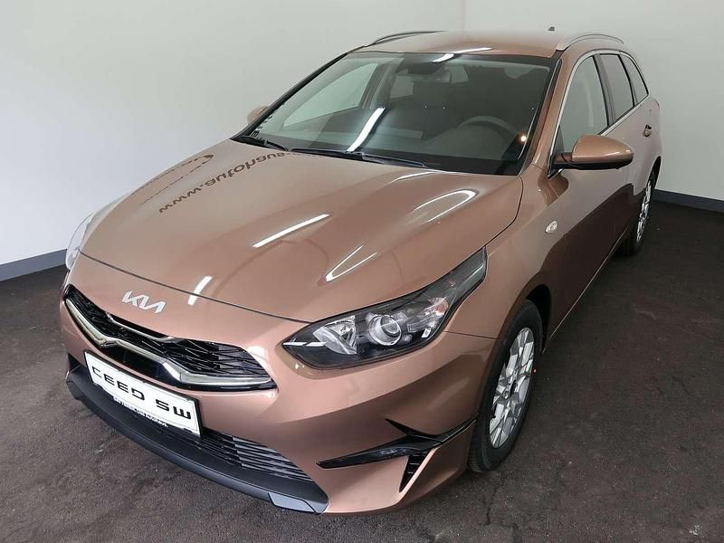 Gebraucht Kia Ceed Sportswagon Silver 120 PS (88 kW) 2022 Bronze Kombi