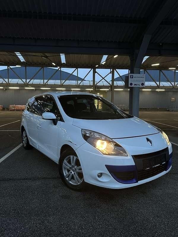 Gebraucht Renault Scénic III 110 PS (80 kW) 2009 Weiß Van / Kleinbus