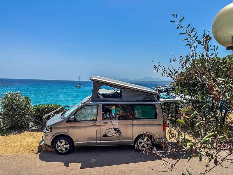 Gebraucht 2010 VW Caravelle Comfortline Van / Kleinbus | € 24.900 - Bild 1/4