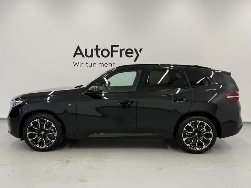 Gebraucht BMW X3 Shadowline 197 PS (144 kW) 2025 Saphirschwarz SUV